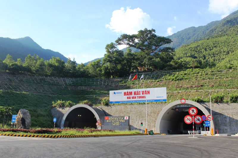 Hầm đường bộ Hải Vân 2 đã đón khoảng 700 nghìn phương tiện lưu thông